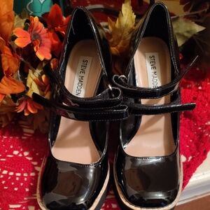 Steve Madden Black Heels with Patent Leather Finish